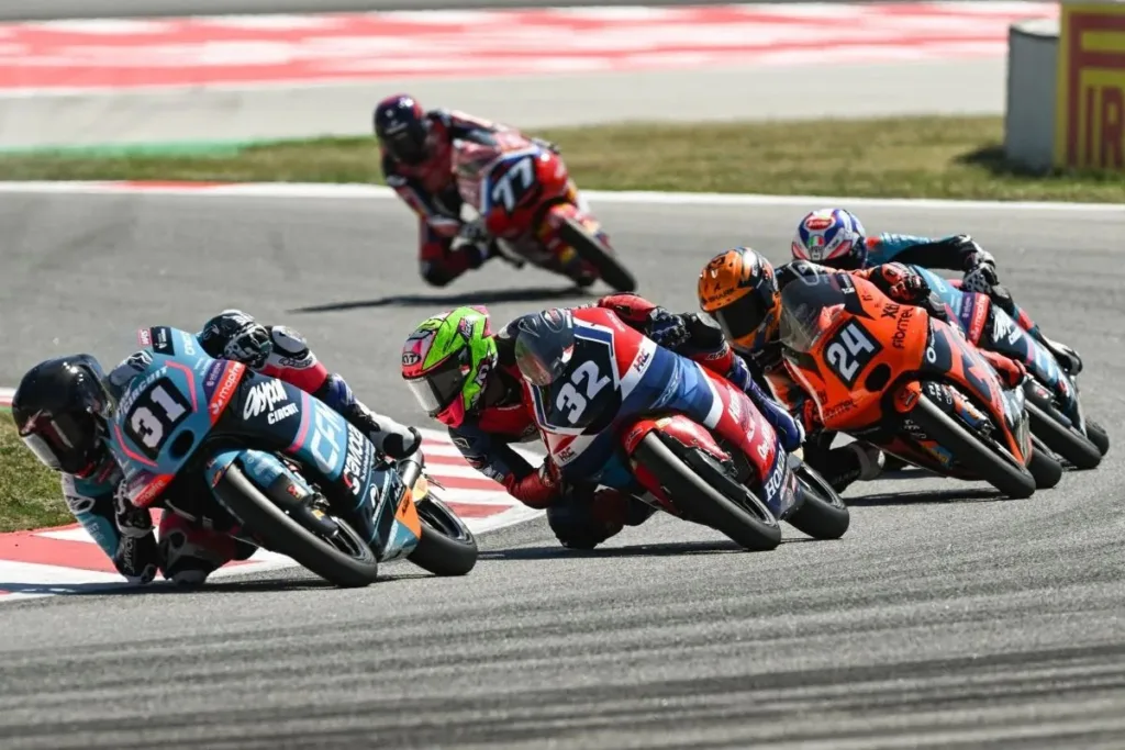 ramadhipa-juara-Moto3_02.jpg