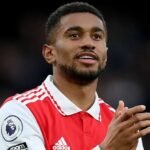 Pemain Terakhir Era Wenger Ini Resmi Tinggalkan Arsenal