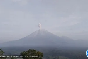 semeru-meletus-pvmbg