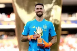 unai-simon-kiper-spanyol