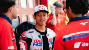 veda-ega-ngobrol-dgn-tim-honda-team-asia