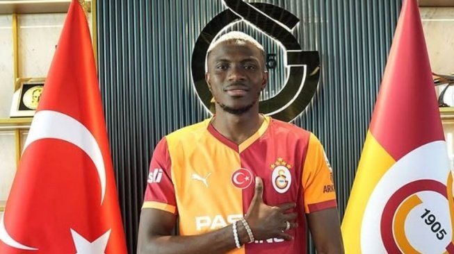 Arsenal dan Galatasaray membahas nama Victor Osimhen dalam negosiasi transfer Martinelli dan Nwaneri.