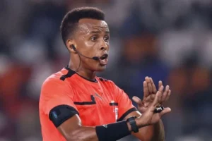 Wasit asal Somalia, Omar Artan, akan memimpin pertandingan Piala Super Eropa pada Kamis (14/8/2026). (Foto: UEFA.com)