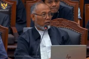 Bambang Widjojanto di Sidang MK