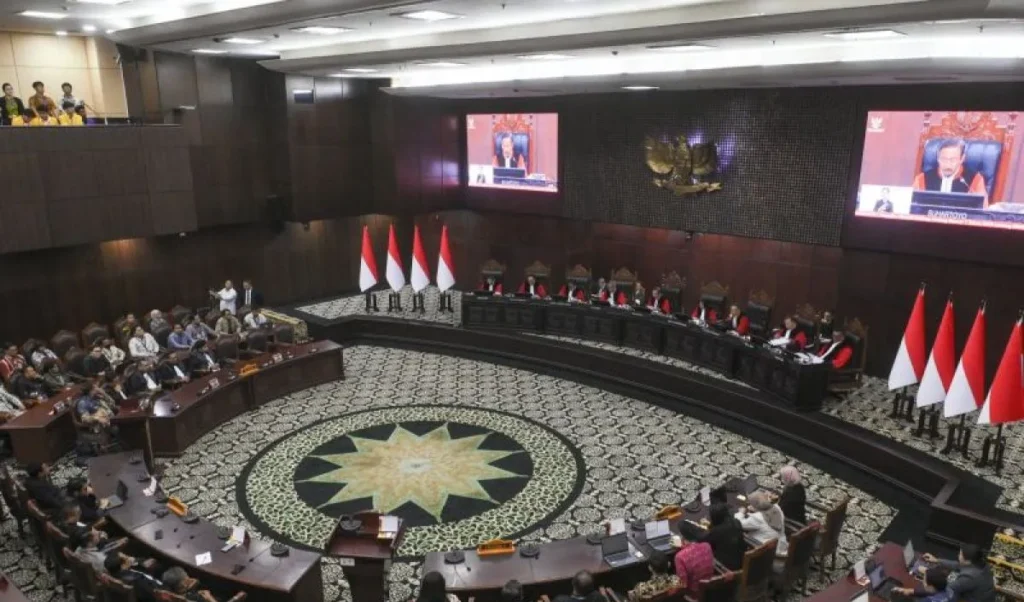 Gedung MK - Permohonan Empat Pemohon