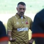 Madura United Bidik Tiga Poin di Kandang Persebaya dalam Derbi Suramadu