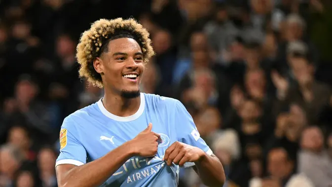 Manchester-City-Hajar-Norwich-5-0-Debut-Floyd-Samba-Berbuah-Hattrick-Dua-Gol