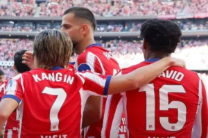 atletico madrid rayakan kemenangan