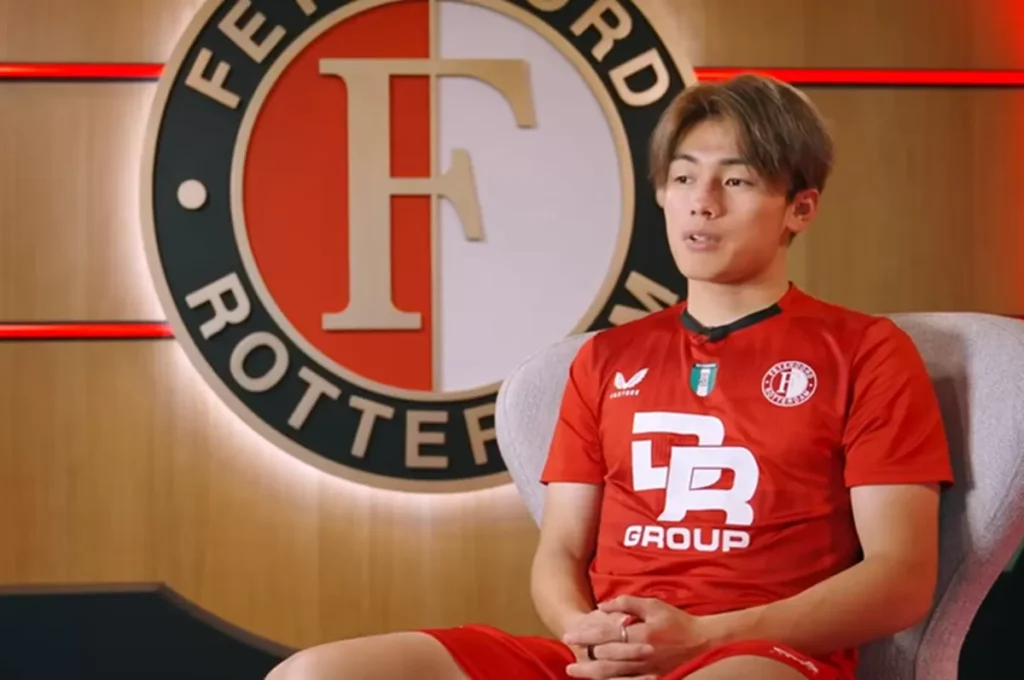 ayase ueda feyenoord
