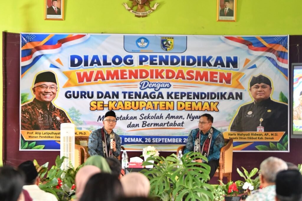 dialog pendidikan wamendikdasmen atip demak