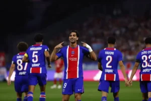 ferran torres psg rayakan gol