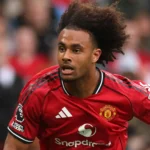 Manchester United Tolak Tawaran Terlambat Everton untuk Joshua Zirkzee