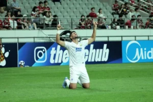 julio cesar persib selebrasi seoul