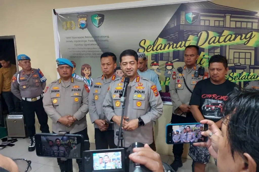 kapolrestabes makassar kombess arya perdana