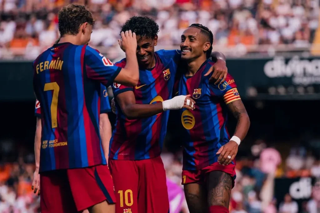 lamine yamal dan pemain barcelona selebrasi