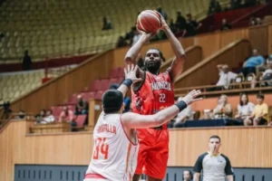 marques bolden basket