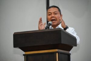 podium hitam wamen fajar