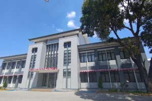 rutan kelas 1 surabaya antara