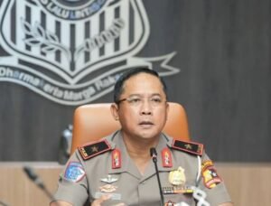 1792996124960