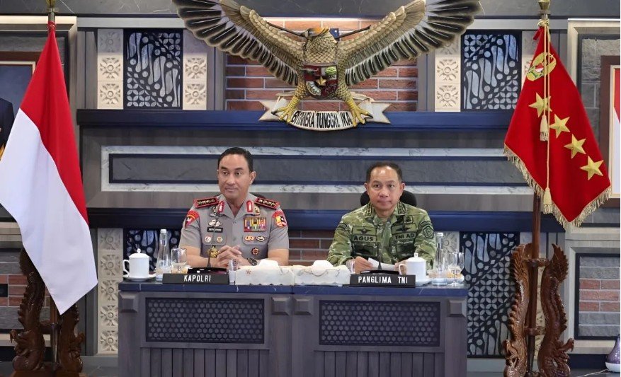Foto Kapolri dan Panglima TNI - 1