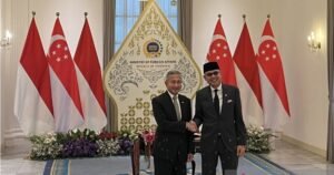Foto Menlu RI dan Menlu Singapura