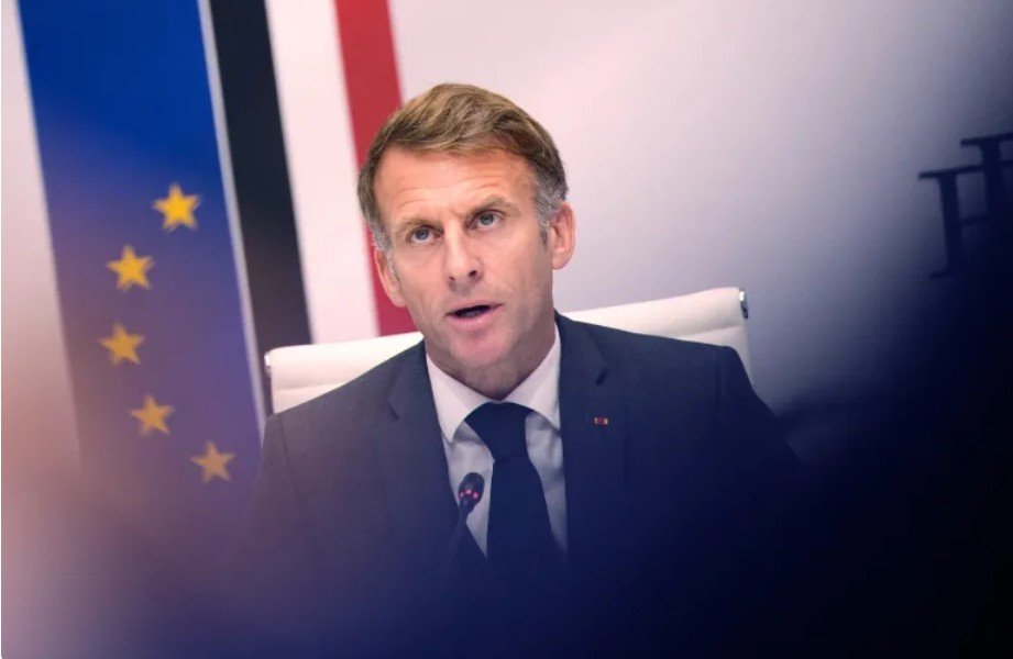 Presiden Prancis Emmanuel Macron - 1