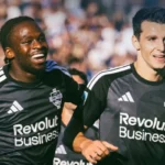 Douvikas Borong 2 Gol saat Como Tekuk Sassuolo untuk Naik ke Posisi Empat Klasemen