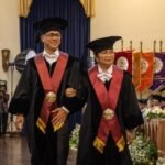 Pasutri Dosen UGM Dikukuhkan Jadi Guru Besar pada Hari Pernikahan Perak, Ini Kisahnya