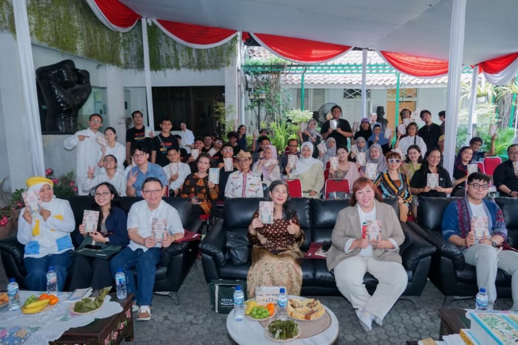 genlit launching buku 1