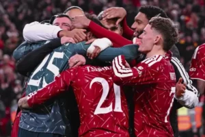 liverpool pemain selebrasi vs chelsea