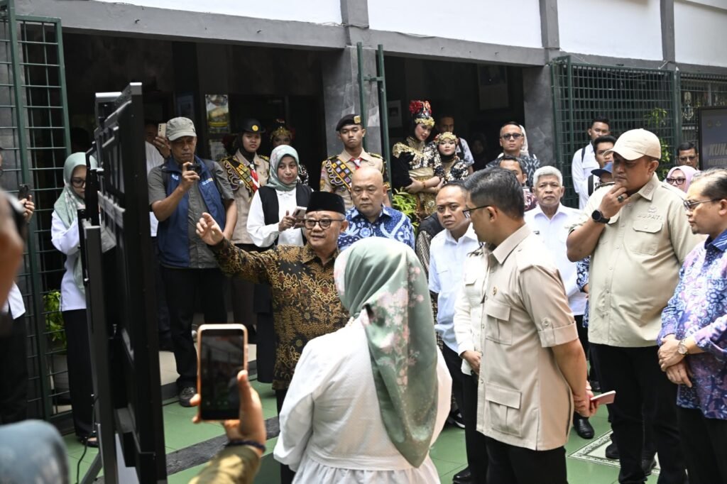 papan interaktif dig muti sugiono