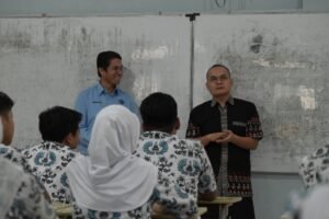sman 8 bandung dir tatang