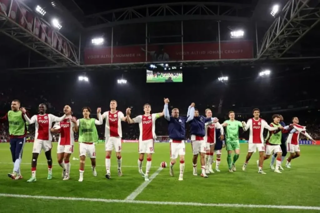 tim ajax di liga conference